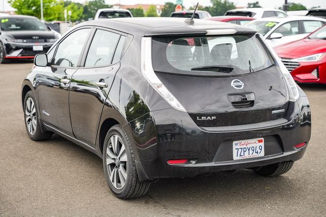 Used 2017 Nissan LEAF SL with VIN 1N4BZ0CP5HC306179 for sale in Elk Grove, CA