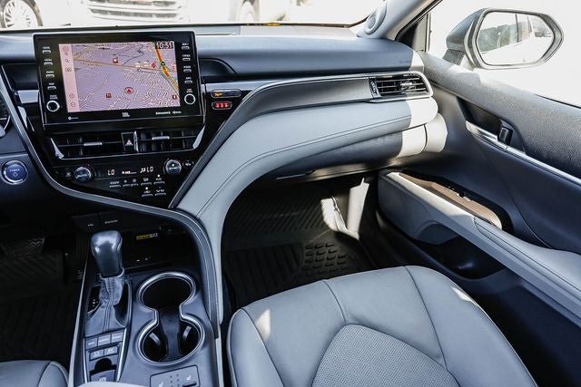 2022 Toyota Camry Hybrid XSE