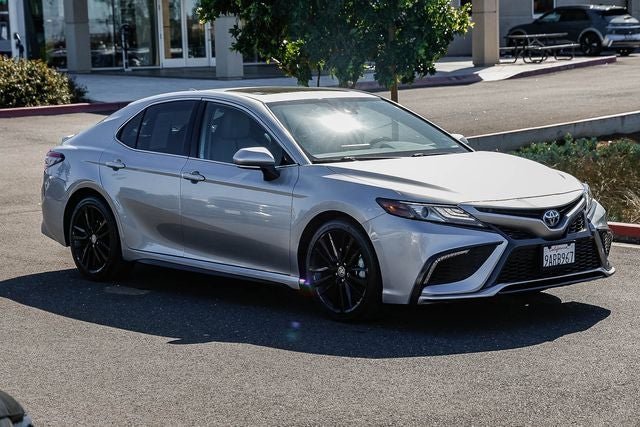 2022 Toyota Camry Hybrid XSE