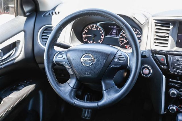2019 Nissan Pathfinder SV