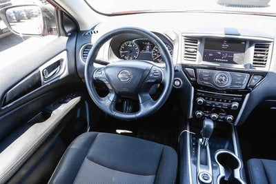 2019 Nissan Pathfinder SV