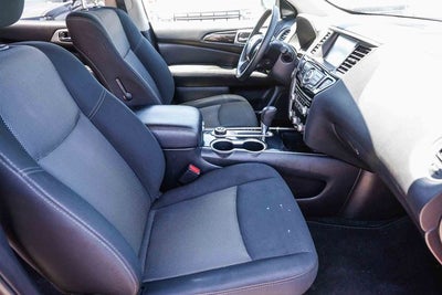 2019 Nissan Pathfinder SV