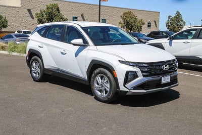 2026 Hyundai TUCSON SE FWD