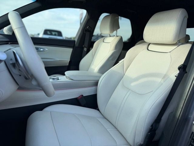 2023 Genesis Electrified GV70 Advanced