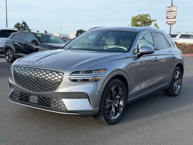 2023 Genesis Electrified GV70 Advanced