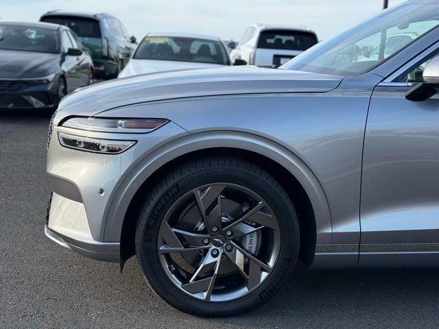 2023 Genesis Electrified GV70 Advanced