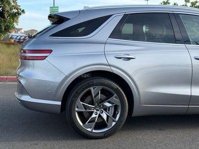 2023 Genesis Electrified GV70 Advanced