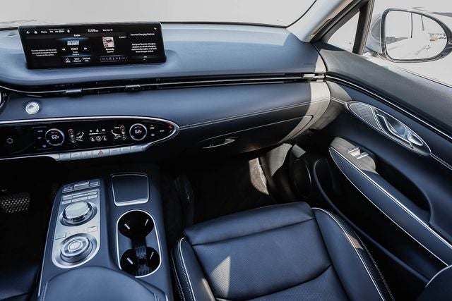 2023 Genesis Electrified GV70 Advanced