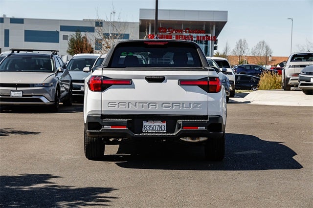 2025 Hyundai SANTA CRUZ SE