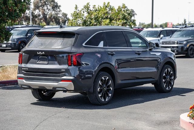 2025 Kia Sorento EX