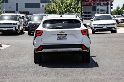 2025 Chevrolet Trax LT
