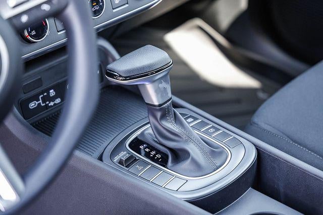 2026 Hyundai KONA SE AWD