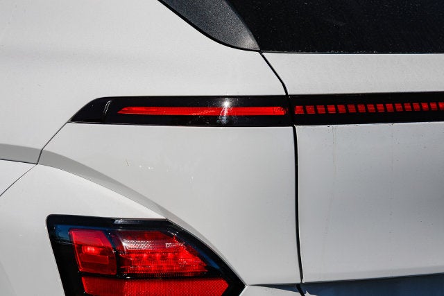 2025 Hyundai KONA ELECTRIC SEL