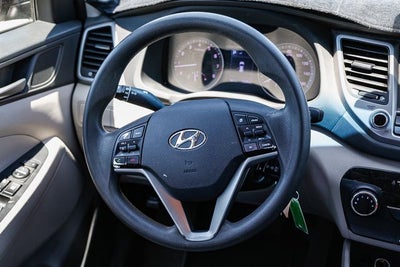 2017 Hyundai TUCSON SE
