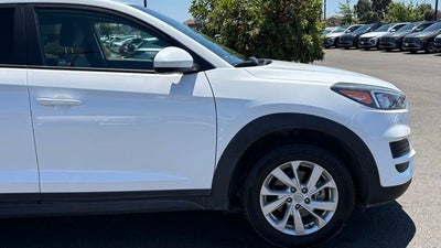 2020 Hyundai TUCSON SE