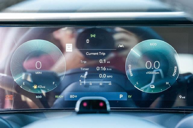 2027 Hyundai PALISADE HYBRID SEL Premium 8P