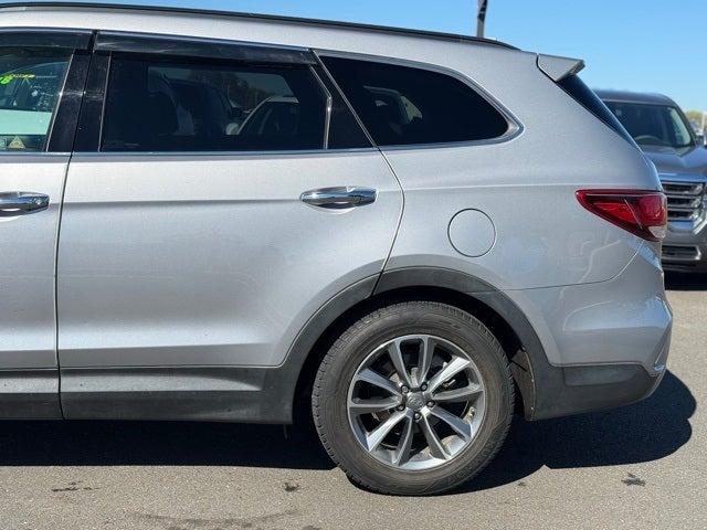 2018 Hyundai SANTA FE SE