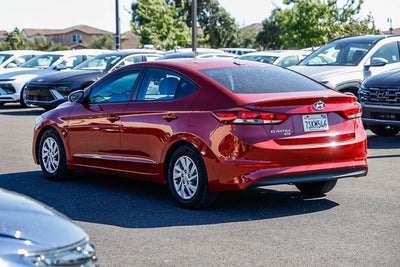 2017 Hyundai ELANTRA SE