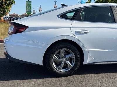 2022 Hyundai SONATA SE