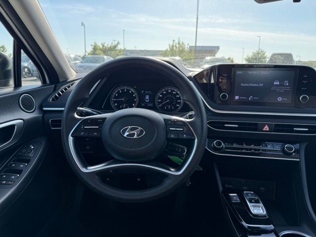 2022 Hyundai SONATA SE