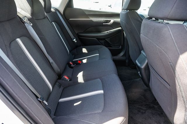 2022 Hyundai SONATA SE