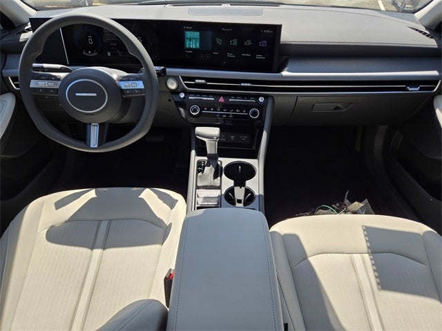 2025 Hyundai SONATA SE