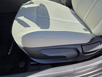 2025 Hyundai SONATA SE