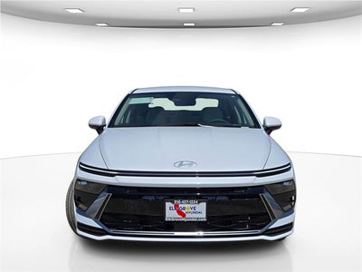 2025 Hyundai SONATA SE