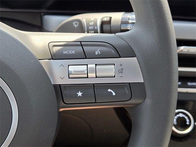 2025 Hyundai SONATA SE