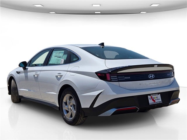 2025 Hyundai SONATA SE