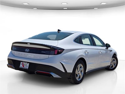 2025 Hyundai SONATA SE