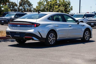 2026 Hyundai SONATA HYBRID Blue