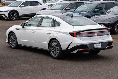 2026 Hyundai SONATA HYBRID SEL