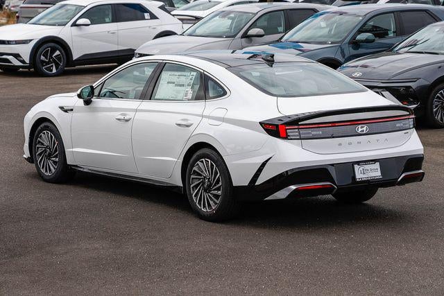 2026 Hyundai SONATA HYBRID SEL