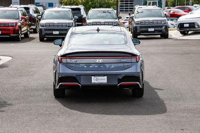 2026 Hyundai SONATA HYBRID SEL