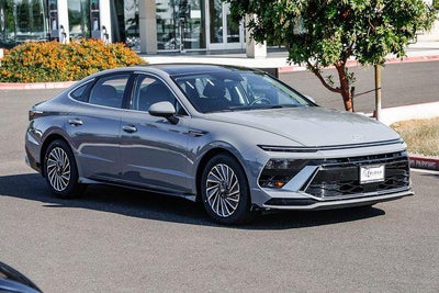 2026 Hyundai SONATA HYBRID SEL