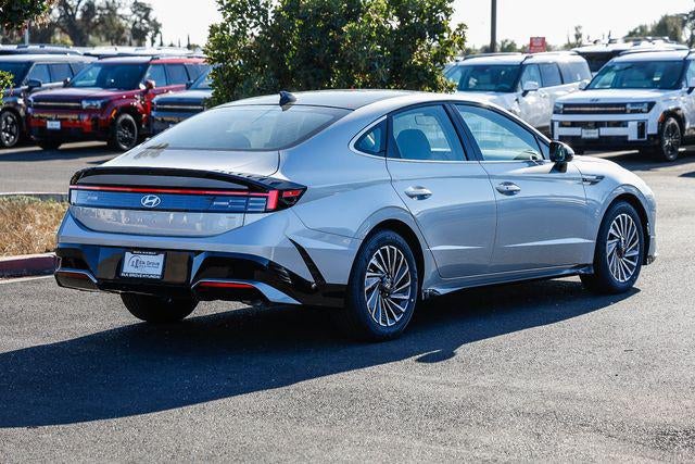 2026 Hyundai SONATA HYBRID SEL