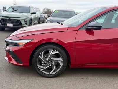 2025 Hyundai ELANTRA SEL Sport