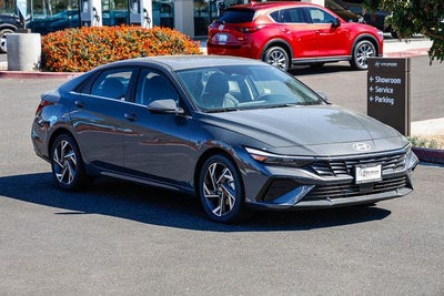 2026 Hyundai ELANTRA Limited