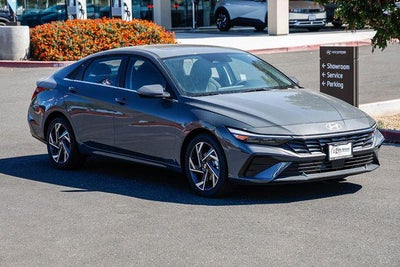 2026 Hyundai ELANTRA Limited