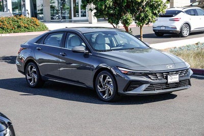 2026 Hyundai ELANTRA Limited
