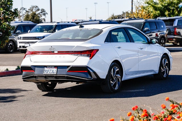 2025 Hyundai ELANTRA SEL Convenience