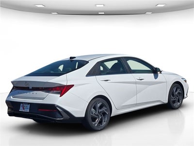 2025 Hyundai ELANTRA SEL Convenience