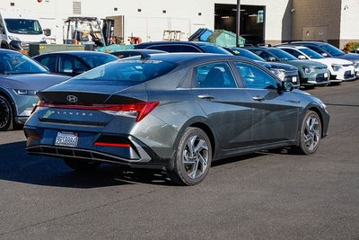 2025 Hyundai ELANTRA SEL Convenience