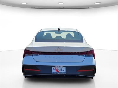 2025 Hyundai ELANTRA SEL Convenience