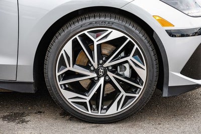 2025 Hyundai IONIQ 6 SEL