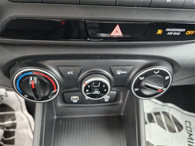 2023 Hyundai VENUE SE