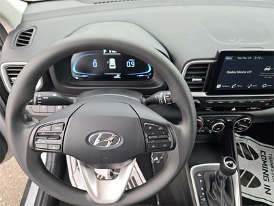 2023 Hyundai VENUE SE