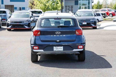 2026 Hyundai VENUE SEL W/Two-Tone Roof