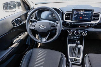 2026 Hyundai VENUE SEL W/Two-Tone Roof